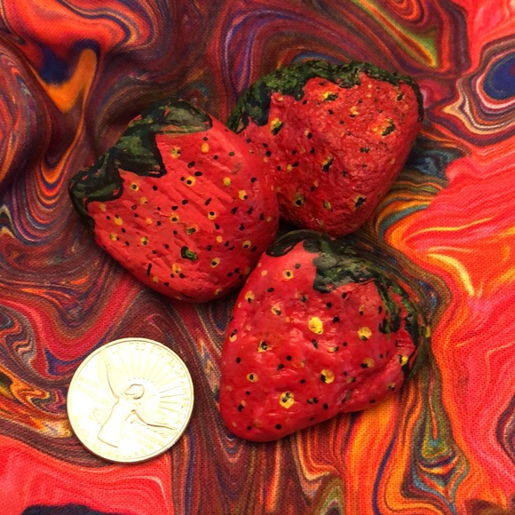 HAND PAINTED STRAWBERRIES - Picture 6 of 6
